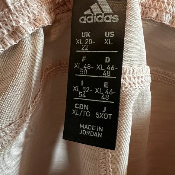 Adidas Women's Athletic All‎ Purpose Shorts Beige Size XL NEW - Picture 3 of 7